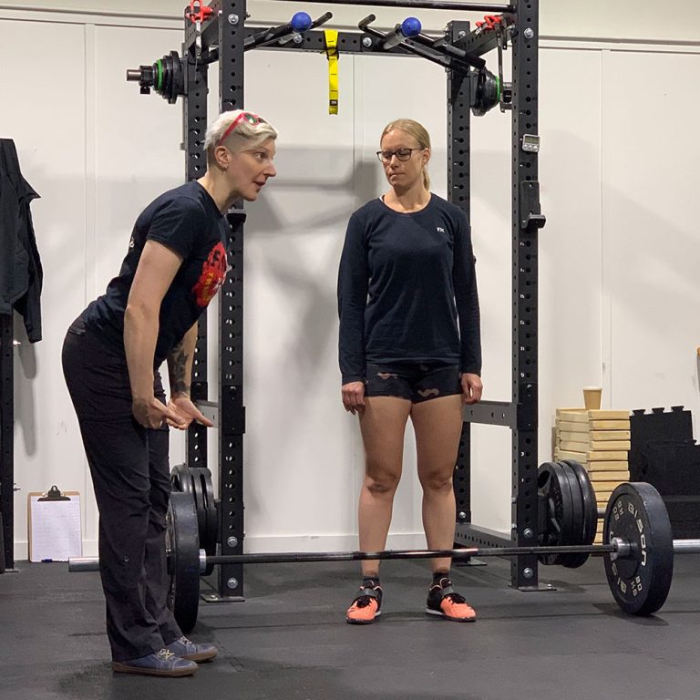 20200919 emily deadlift 768x768