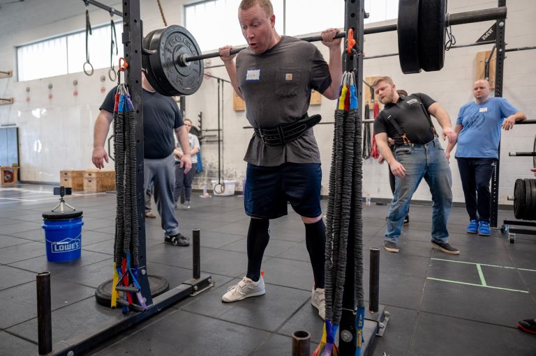 20230609 andrew lewis squat 2 768x511